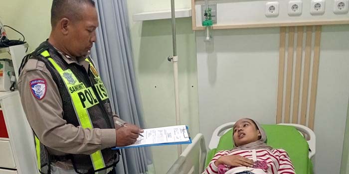 DIRAWAT: Korban kecelakaan di Karangjati yang harus menjalani perawatan di RS Sahabat.