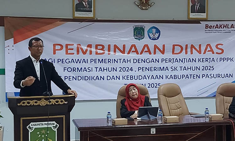 AMANAH : Sekda Yudha Triwidya Sasongko berpesan agar PPPK menjaga profesionalisme dan etika kerja dalam arahannya.