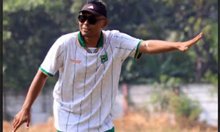 HEAD COACH: Masdra Nurriza pelatih Persekabpas yang sudah memiliki kisi-kisi starting eleven.