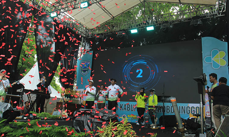 LAUNCHING: Unit Kesehatan Wisata yang sengaja diluncurkan Pemkab Probolinggo dalam puncak peringatan HKN ke-61, Sabtu (22/11).