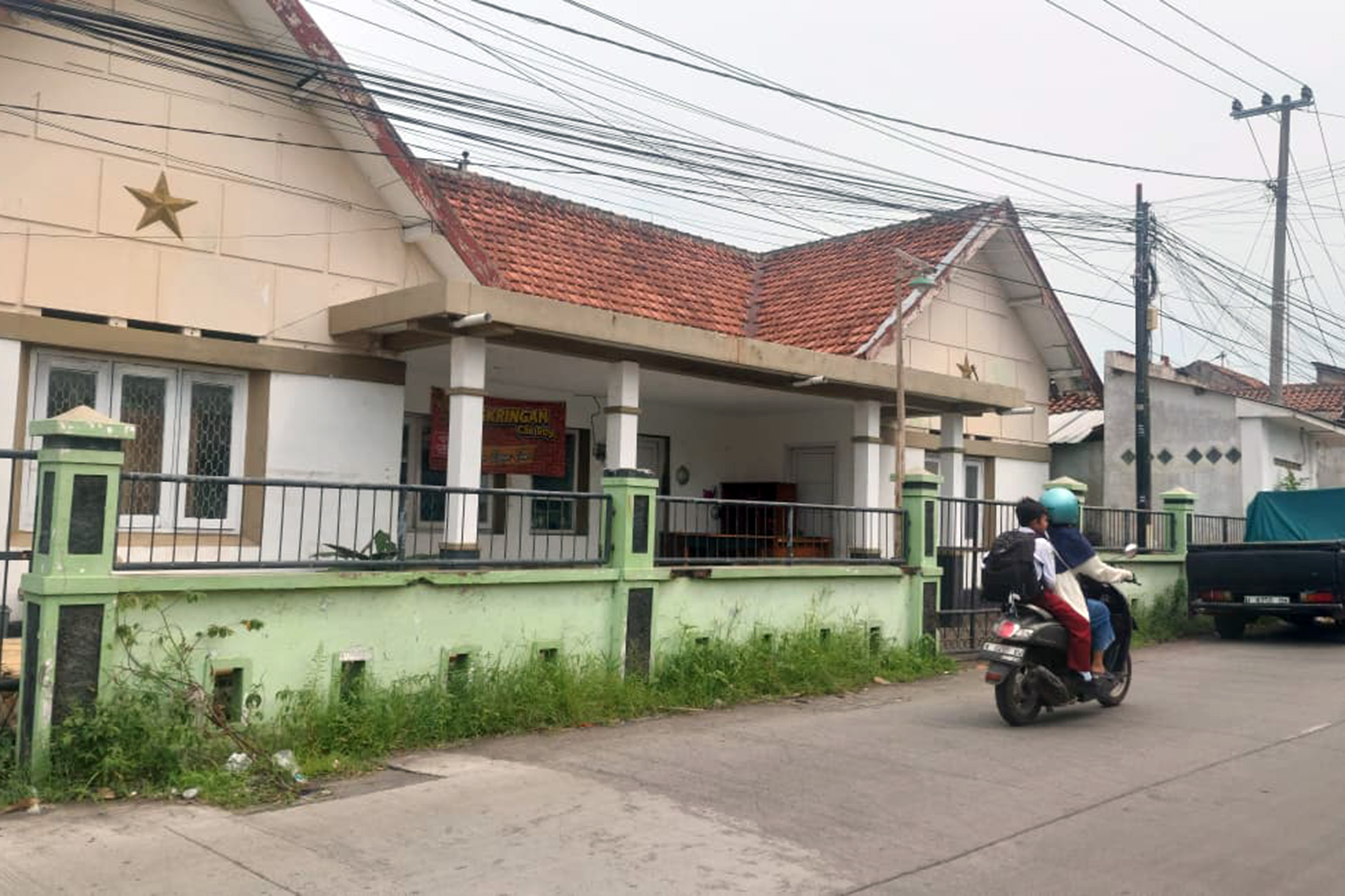 Pustu Jrebeng Lor, Kecamatan Kedopok yang resmi dihibahkan oleh ahliwarisnya.
