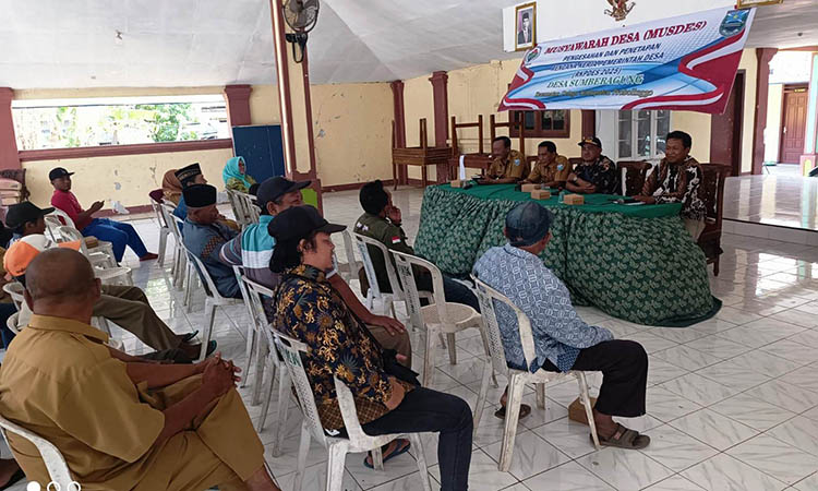 HASILKAN KESEPAKATAN: Pemerintah Desa Sumberagung menggelar Musdes untuk merencanakan pembangunan desa agar terlaksana sukses dan sesuai kebutuhan,