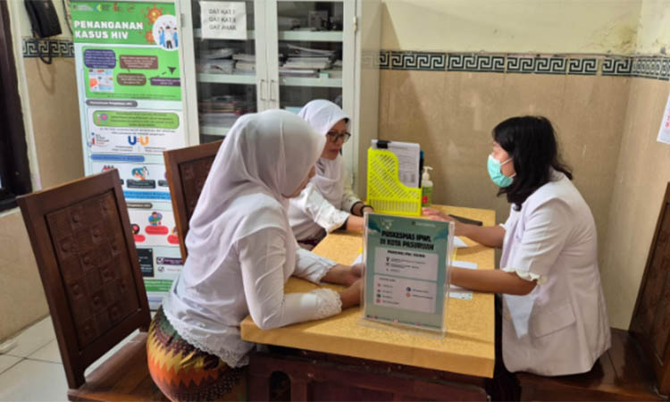 KONSELING: Ruang layanan pemeriksaan di puskesmas instansi penerima wajib lapor (IPWL) yang sudah tersedia di Puskesmas Trajeng. Ruangan ini juga terdapat di Puskesmas Sekargadung.