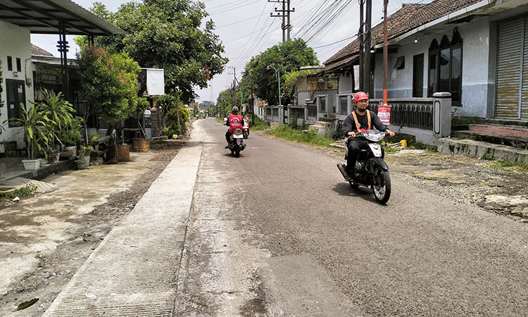 DIBENAHI: Ruas jalan Ngadimulyo-Gunting yang masuk rencana pembenahan tahun ini. Dana Rp 4 miliar dialokasikan, untuk mempermulus ruas setempat.
