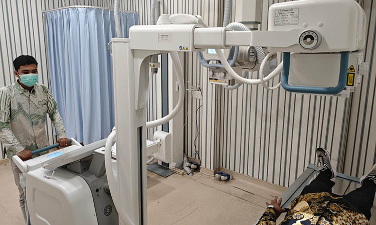 BANTU DIAGNOSA MEDIS: Layanan mobile X-Ray di RSUD Grati yang kini tersedia berkat gelontoran dana bagi hasil cukai dan hasil tembakau.