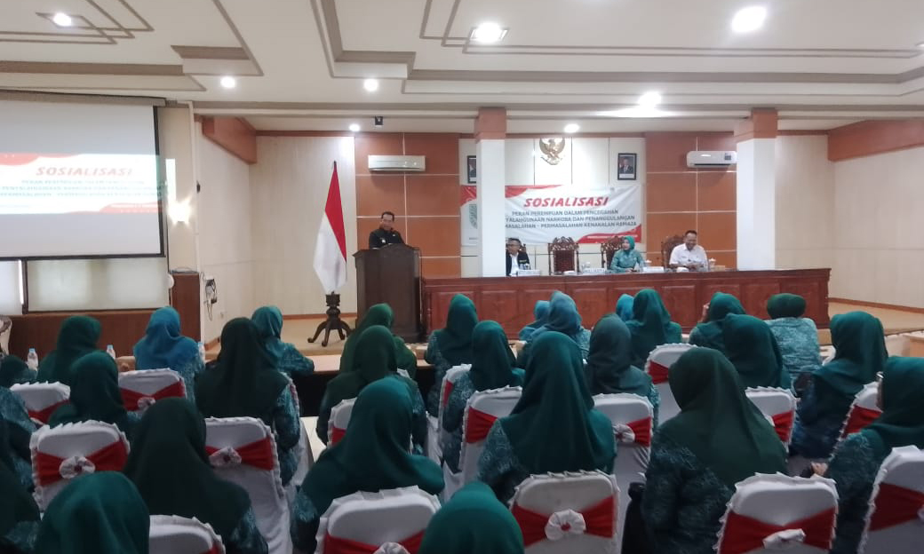 KENAKALAN REMAJA: Peran perempuan dalam mengatasi permasalahan kenakalan remaja dan penyalahgunaan narkoba Tahun 2025 pada 5-6 November 2025.