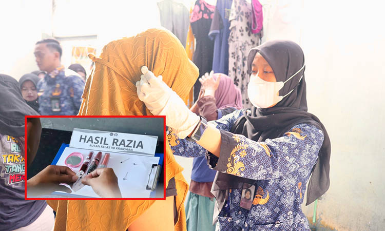 GELEDAH: Petugas Rutan kelas IIB Kraksaan melaksanakan penggeledahan di blok hunian wanita.