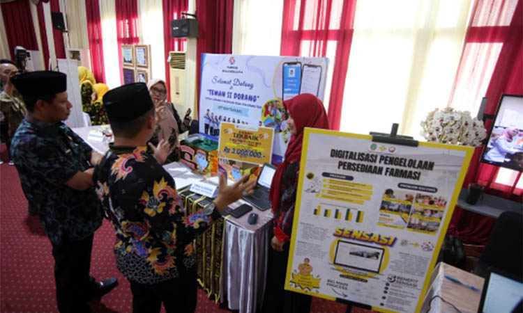 Stan Si Dorang saat didatangi Wali Kota Pasuruan Adi Wibowo dan Wawali M Nawawi.