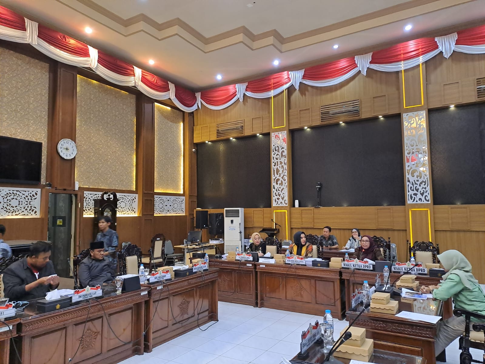 PROPEMPERDA: Suasana harmonisasi pembahasan Propemperda, sebuah instrumen perencanaan yang disusun secara terencana, terpadu, dan sistematis