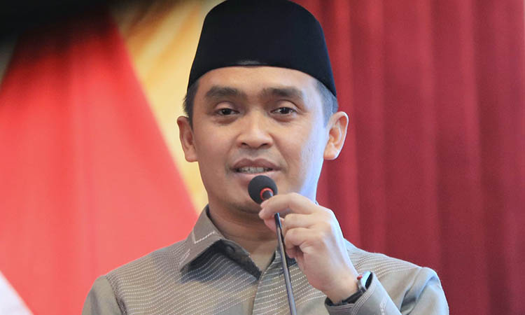 TINGKATKAN KOMITMEN: Wali Kota Pasuruan, Adi Wibowo di momen perayaan Hari Ibu ke-97. Mas Adi meminta agar momen ini dapat meningkatkan kerja sama perempuan dan laki-laki dalam membangun bangsa.