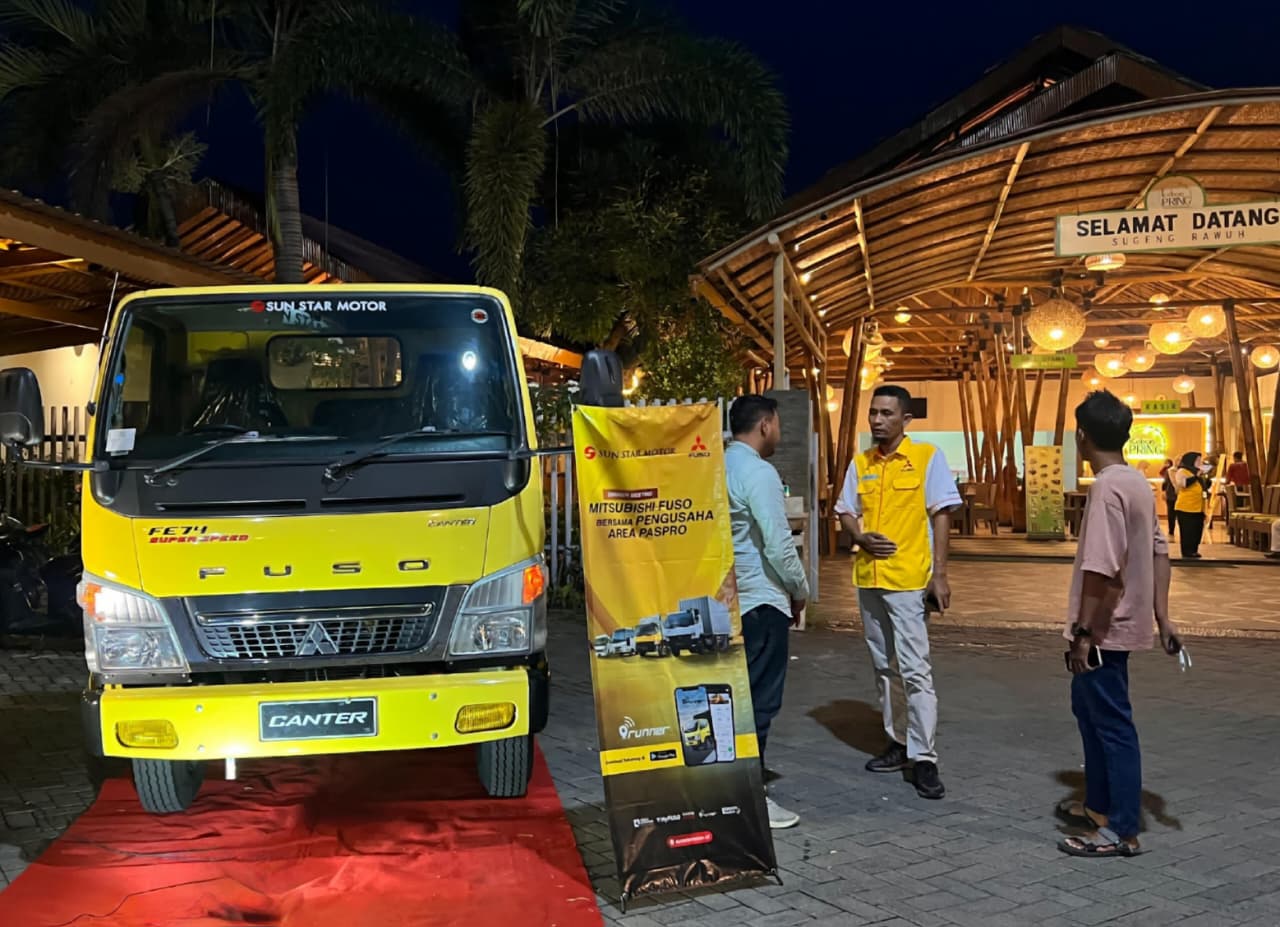PENETRASI: Tim sales memperkuat penetrasi dan kedekatan dengan customer PT. Sun Star Motor.