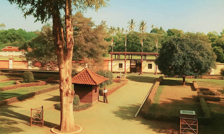 BERSEJARAH: Suasana Stadion Kota Pasuruan tempo dulu saat dibangun oleh kolonial Belanda. Stadion tersebut sudah ada sejak tahun 1932.