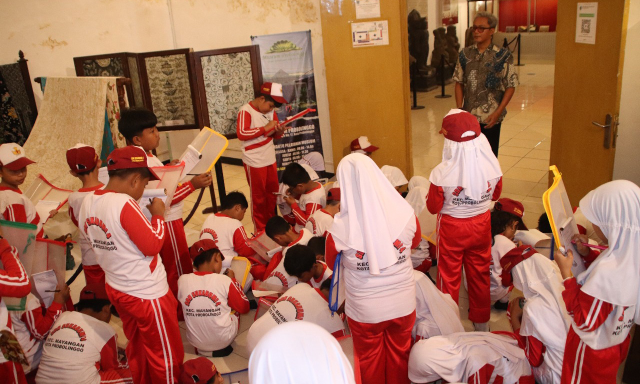 CINTA MUSEUM: Untuk meningkatkan budaya literasi sekaligus menumbuhkan rasa bangga terhadap sejarah, Disdikbud mengajak lembaga pendidikan di bawah naungannya mencintai Museum.