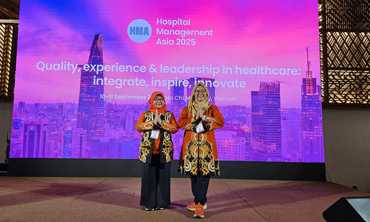 ASIA TENGGARA: Direktur RSUD Waluyo Jati, Dr. dr. Hj. Yessi Rahmawati, Sp.OG(K), MH, MKes, FISQua mengikuti hospital management asia (HMA) di Vietnam