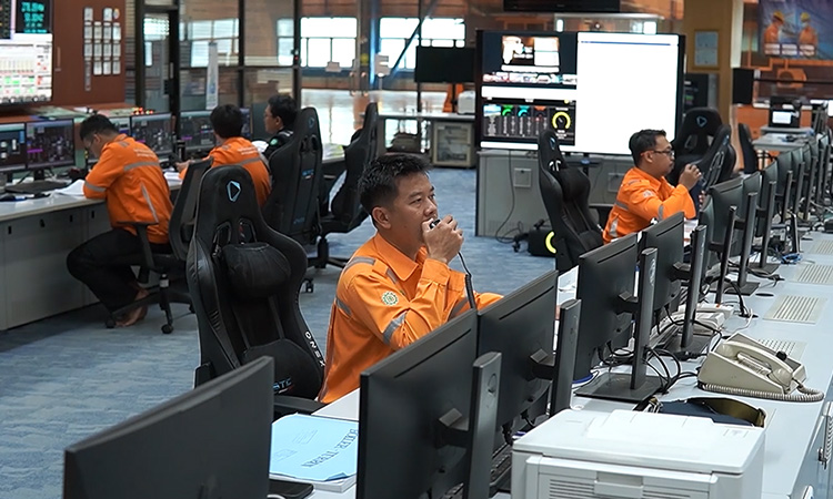 SIMULASI: Kegiatan simulasi di ruang CCR PLN Nusantara Power UP Paiton
