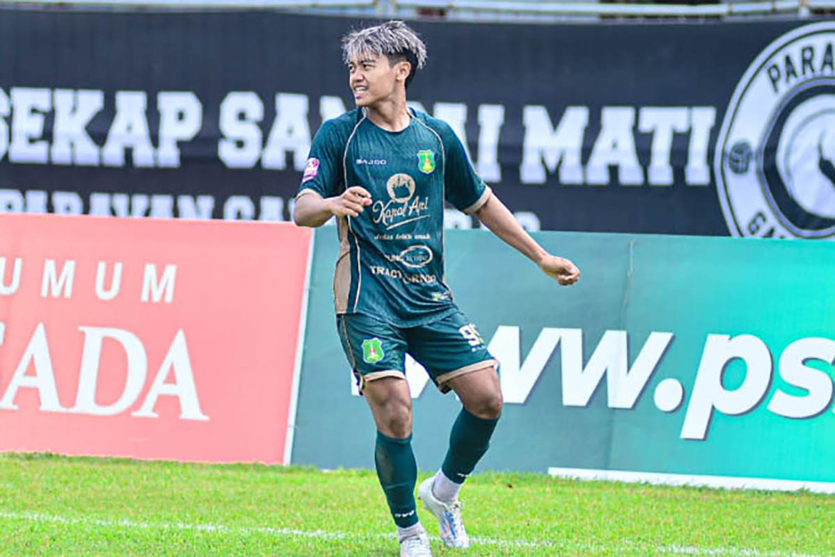BANYAK DIMINATI: Striker Persekap Racksa Surya Wijaya yang menjadi top skor tim. Belakangan dia banyak diburu tim-tim lain setelah Persekap gagal melaju.