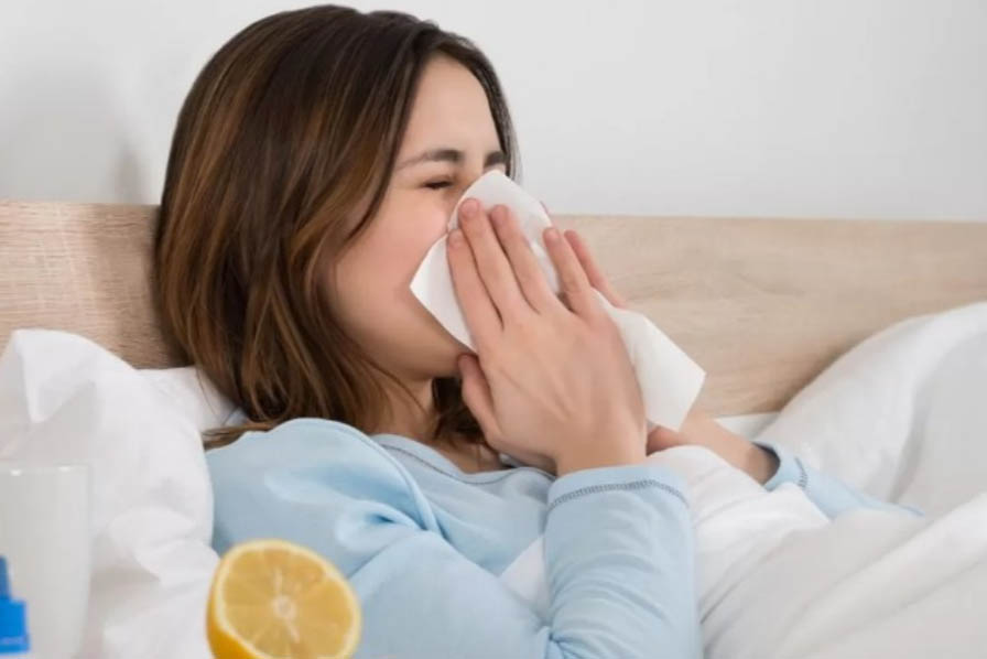 BIKIN TAK NYAMAN: Ciri-ciri fisik yang bisa dikenali dari super flu adalah influenza yang disertai demam tinggi karena badan bisa demam hingga 40 derajat Celsius.