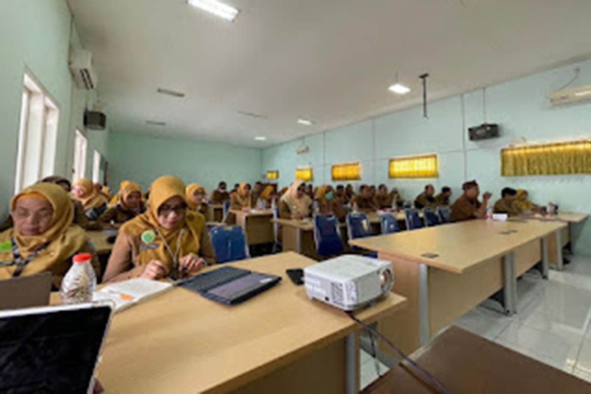 EVALUASI: Rapat yang digelar Dinas Kesehatan Kabupaten Probolinggo.
