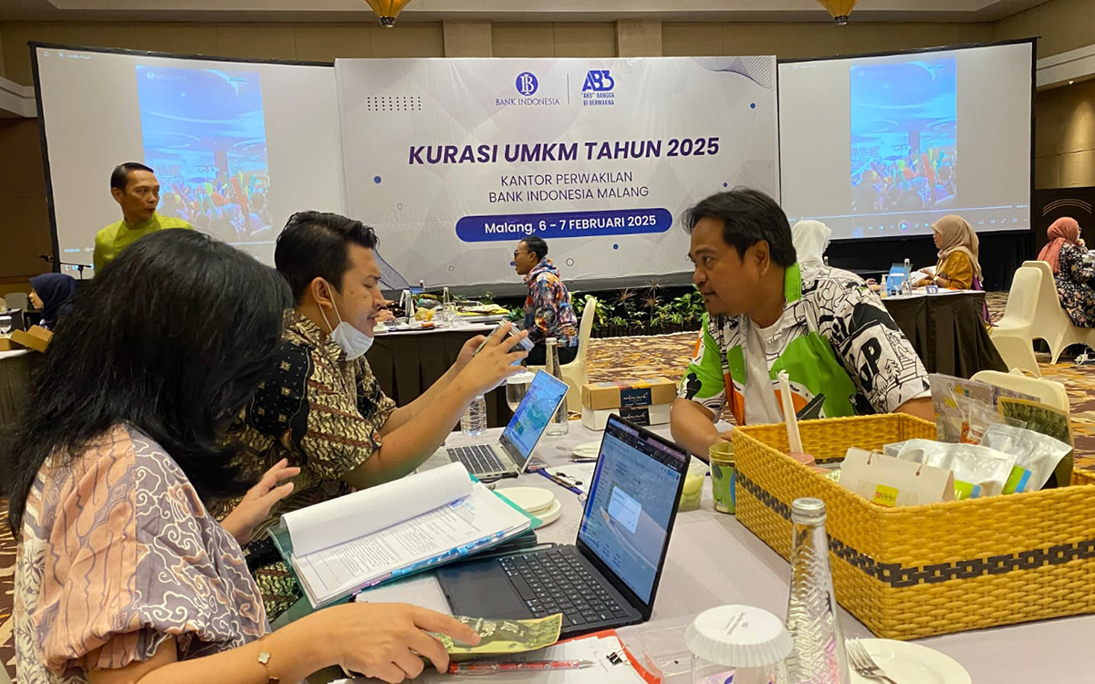 DUKUNG UMKM: BI Malang saat menggelar Kurasi Produk UMKM Tahun 2025. Tahun ini kurasi kembali dibuka.