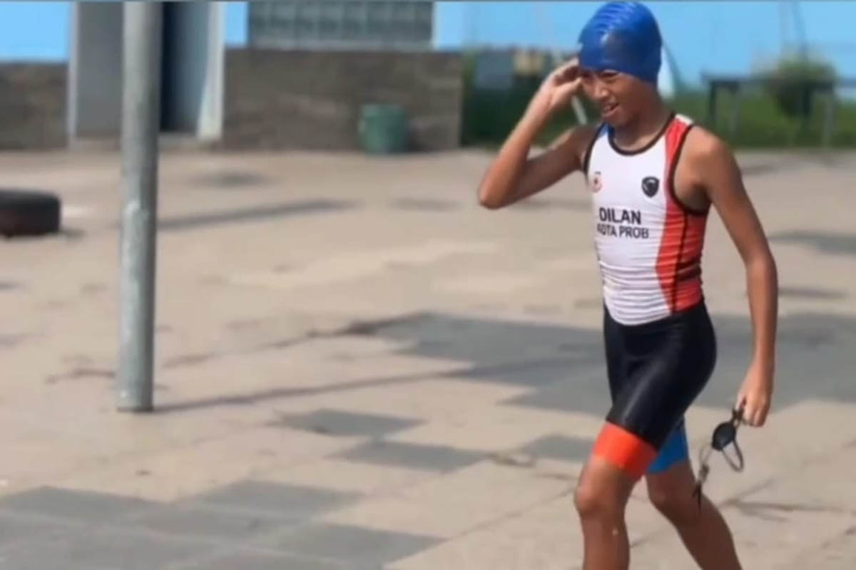 MASIH BELIA: Salah satu atlet triathlon asal Kota Probolinggo, Dilan Dimetrius Wiwasata.