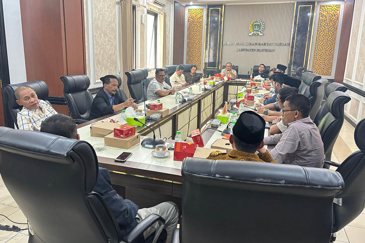 SATUKAN LANGKAH : Rapat Koordinasi Pimpinan DPRD, Pimpinan AKD dan Pimpinan Fraksi menyatukan langkah untuk efektifitas kinerja.