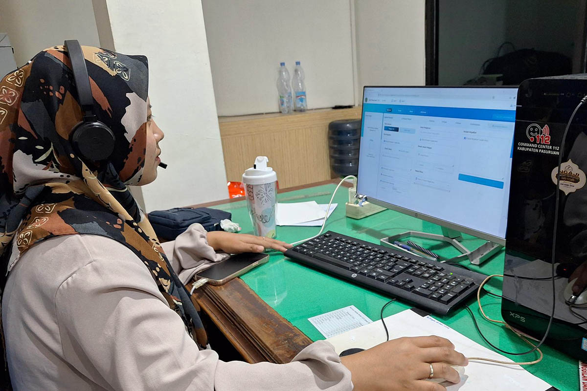 TERIMA PANGGILAN:&nbsp;Selama tahun 2025 ada 2.582 panggilan prank serta 5.416 panggilan ghost call atau panggilan tanpa suara yang didapatkan.