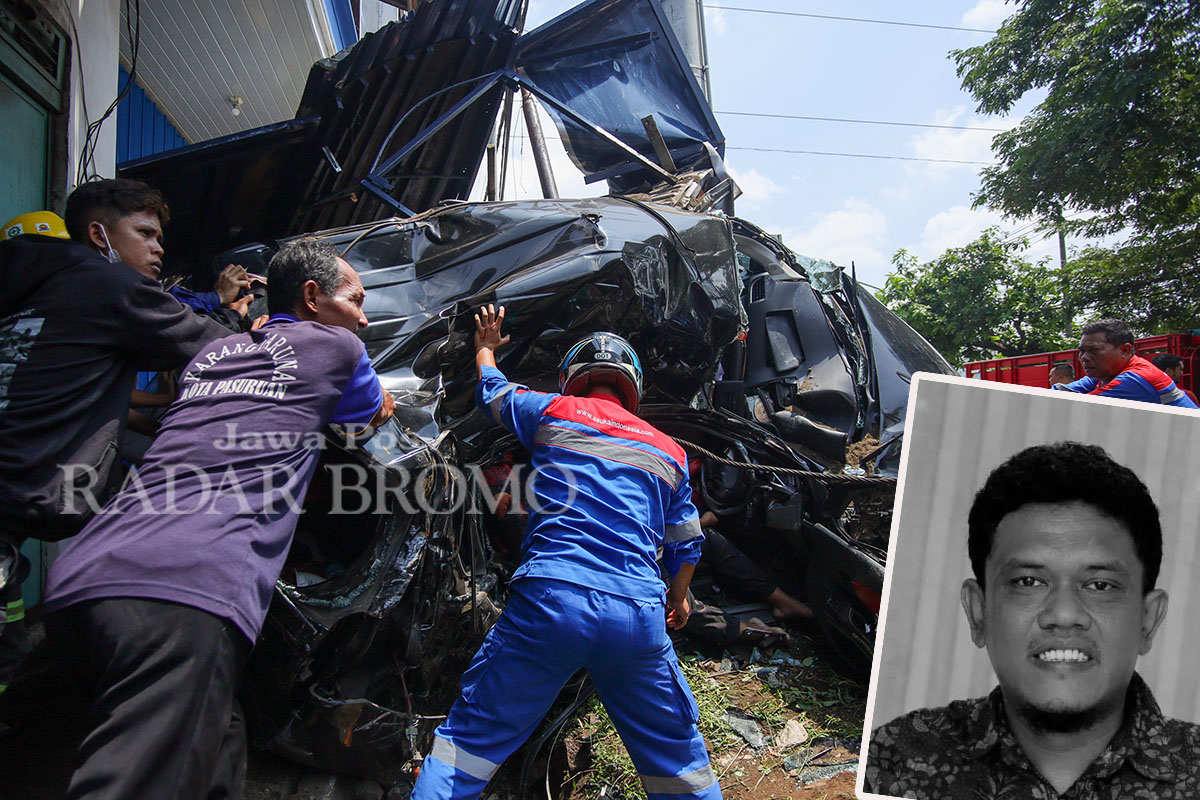 RINGSEK PARAH: Kondisi mobil Avanza usai diseruduk Dump Truck di Pleret, Pohjentrek, Kabupaten Pasuruan. Inset korban semasa hidup.