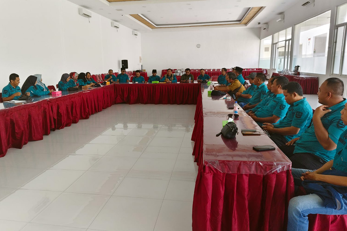 DPC PAPDESI Kabupaten Probolinggo menggelar sosialisasi Peraturan Menteri Desa (Permendes) Nomor 16 Tahun 2025 bersama Dinas PMD dan DPRD Kabupaten Probolinggo.