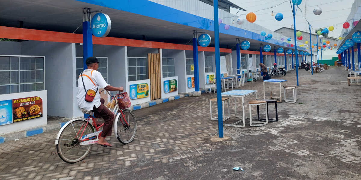SEPI: Sentra Kuliner GOR A. Yani, Kota Probolinggo, sepi pengunjung.