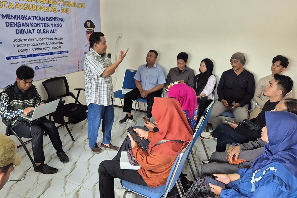 GANDENG BANYAK PIHAK: Podcast di rumah kreatif yang menggandeng karang taruna. Di kehiatan ini tamu yang diundang biasanya narasumber inspiratif.