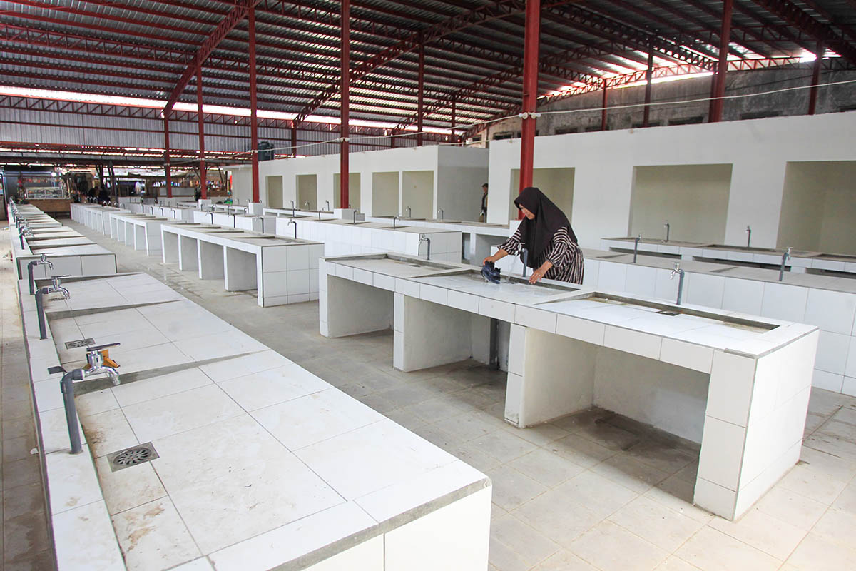 TINGKATKAN PEREKONOMIAN MASYARAKAT: Komitmen pulihkan dan tingkatkan ekonomi masyarakat, Kota Pasuruan berhasil melakukan revitalisasi pasar besar yang rampung pada