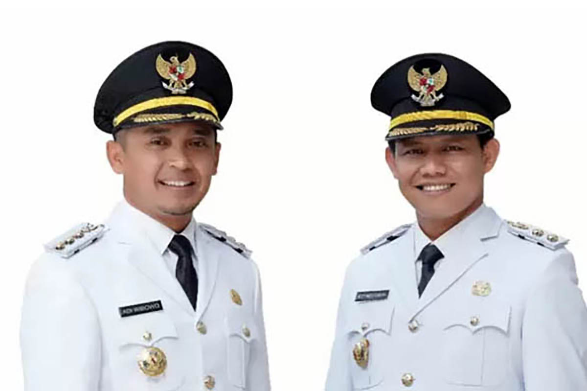Wali Kota Pasuruan Adi Wibowo dan Wawali M Nawawi