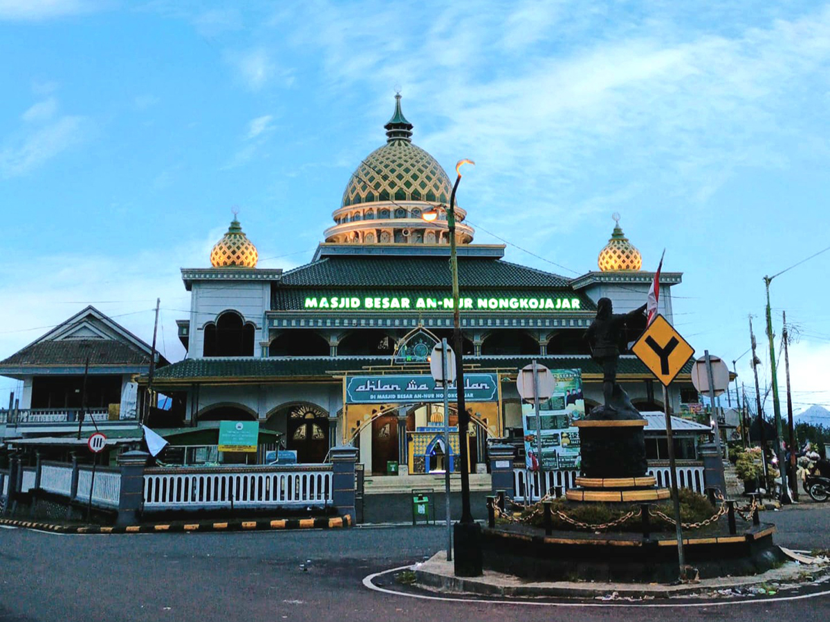 Masjid An Nur, Nongkojajar. 