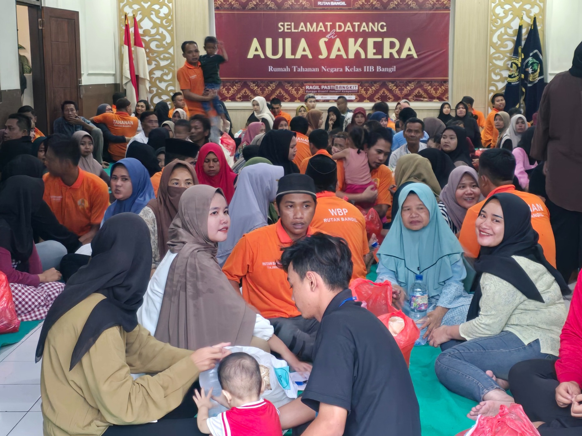 Ramadan selalu identik dengan kehangatan berkumpul bersama keluarga. Momen tersebut menjadi kemewahan tersendiri bagi para warga binaan pemasyarakatan (WBP) yang tengah menjalani masa pemidanaan. &nbsp;