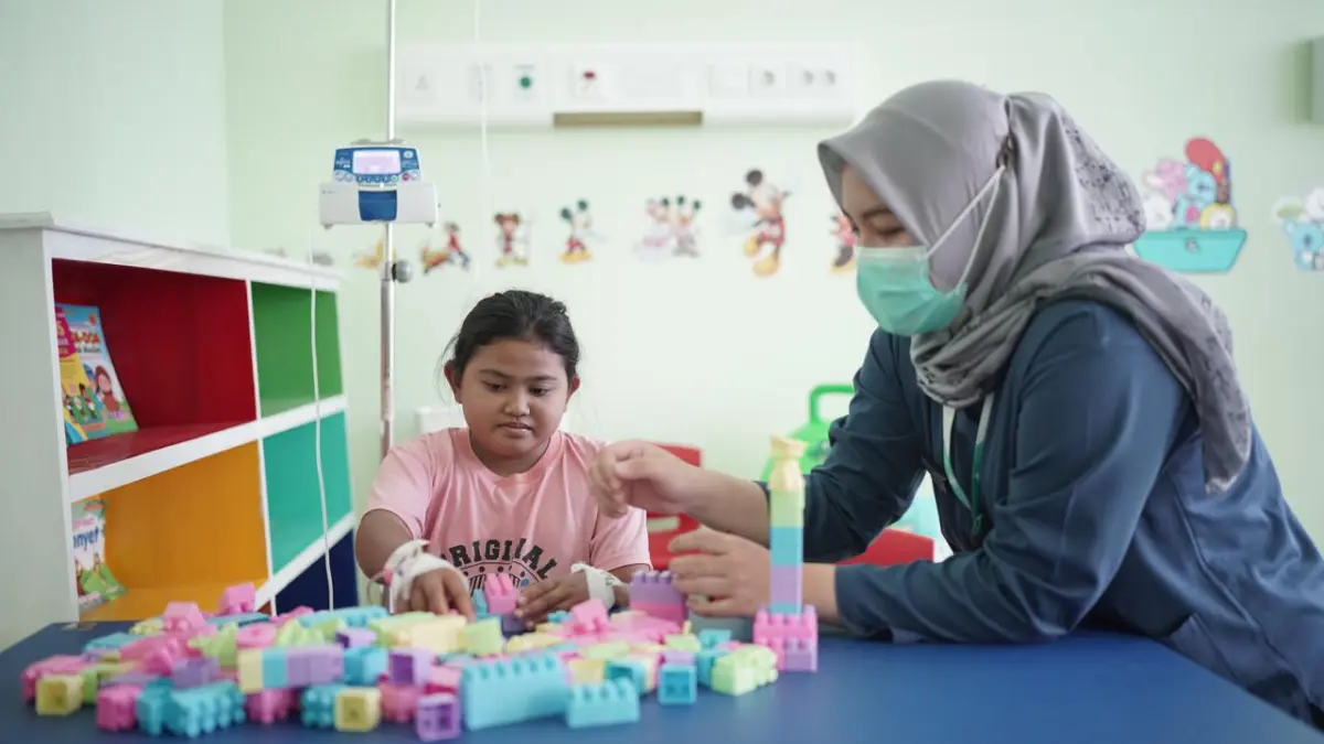 INOVASI SOFA : RSUD Ar Rozy menghadirkan inovasi melalui program terapi tumbuh kembang anak bertajuk Simulasi Optimal Fun Anak (SOFA)