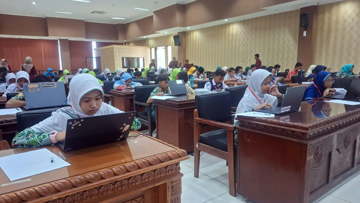 OLIMPIADE : Sebanyak 100 siswa mengikuti babak semifinal yang dilanjutkan grand final, Kamis (30/4).