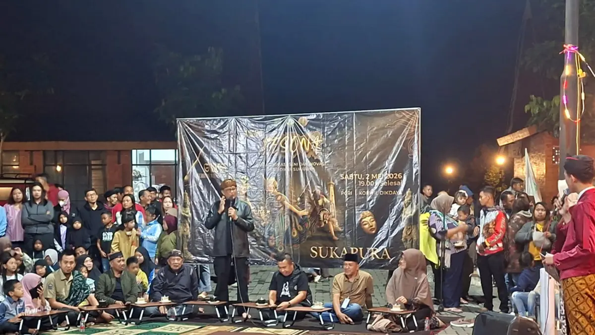 ANTUSIAS: Suasana peresmian sederhana namun bermakna Aksi Pesona di Gerbang Wisata Sukapura (GWS) disambut antusias warga . (Foto Korwil Sukapura For Jawa Pos Radar Bromo)