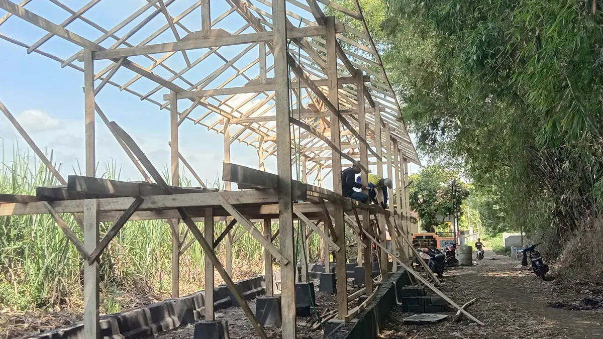 KETAHANAN PANGAN: Kandang ayam petelur yang dibangun tahun ini. (Foto: Fuad Alyzen/Jawa Pos Radar Bromo)