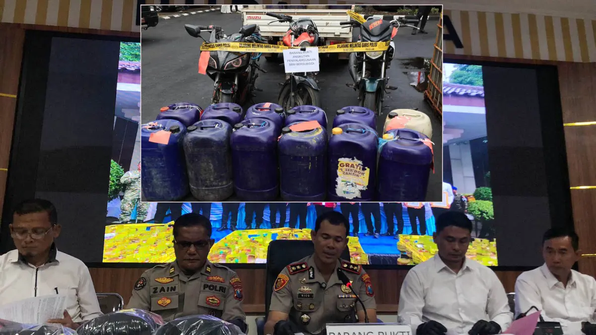 RILIS: Kapolres Probolinggo Kota, AKBP Rico Yumasri saat melakukan pers rilis di Ruang Rupatama, Polres Probolinggo Kota, Senin (4/5). Inset, Barang bukti yang diamankan Polres Probolinggo Kota, Senin (4/5). (Foto: Inneke Agustin/Jawa Pos Radar Bromo)