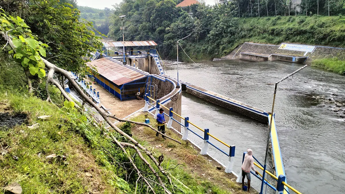 KOKOH: Keberadaan Dam Pekalen di Desa Brabe, Kecamatan Maron, Kabupaten Probolinggo, yang bertahan hingga sekarang. (Achmad Arianto/Radar Bromo)