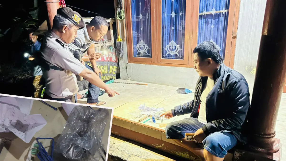 NAHAS: Petugas melakukan olah TKP mercon meledak saat diracik arek Wangkal Wetan, Kejayan, Pasuruan.