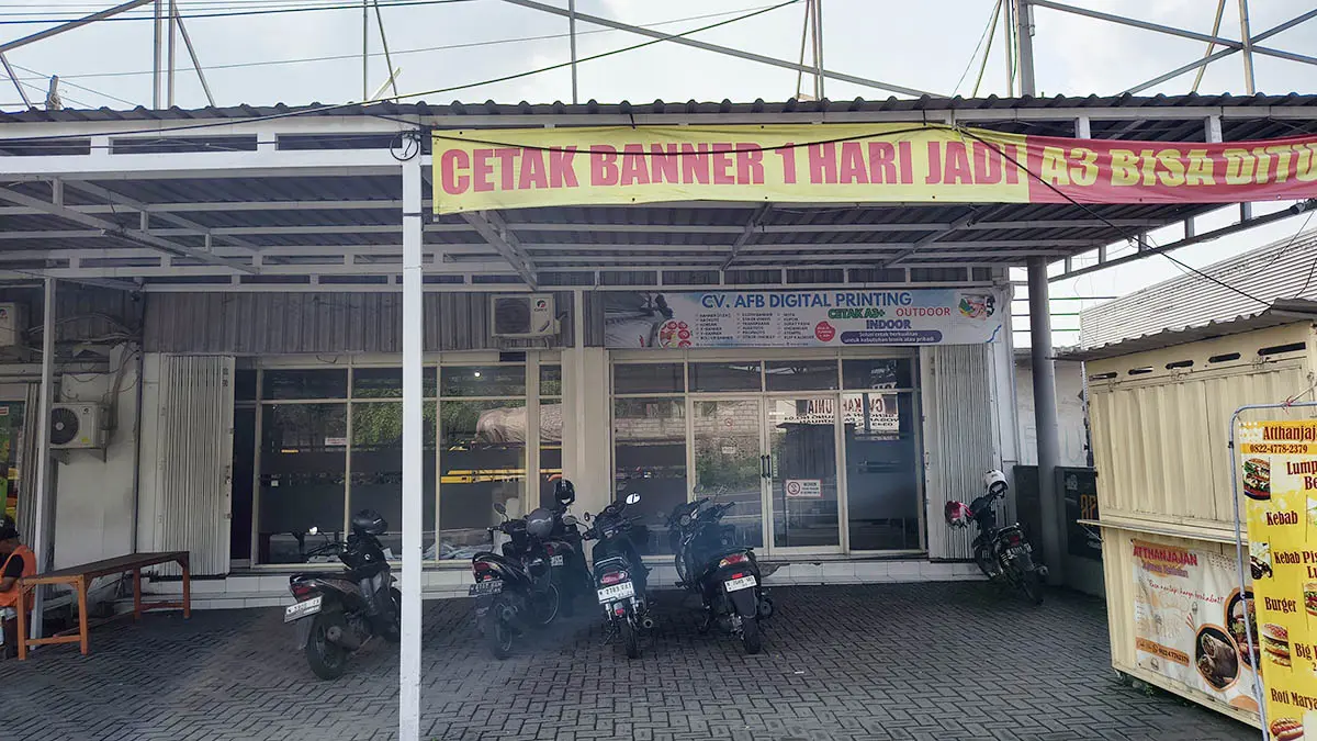 BERI SOLUSI: Outlet AFB Digital Printing di Sengonagung, Purwosari, Pasuruan, yang bisa memenuhi kebutuhan cetak anda. Baik personal ataupun bisnis. (Rizal Syatori/Radar Bromo)