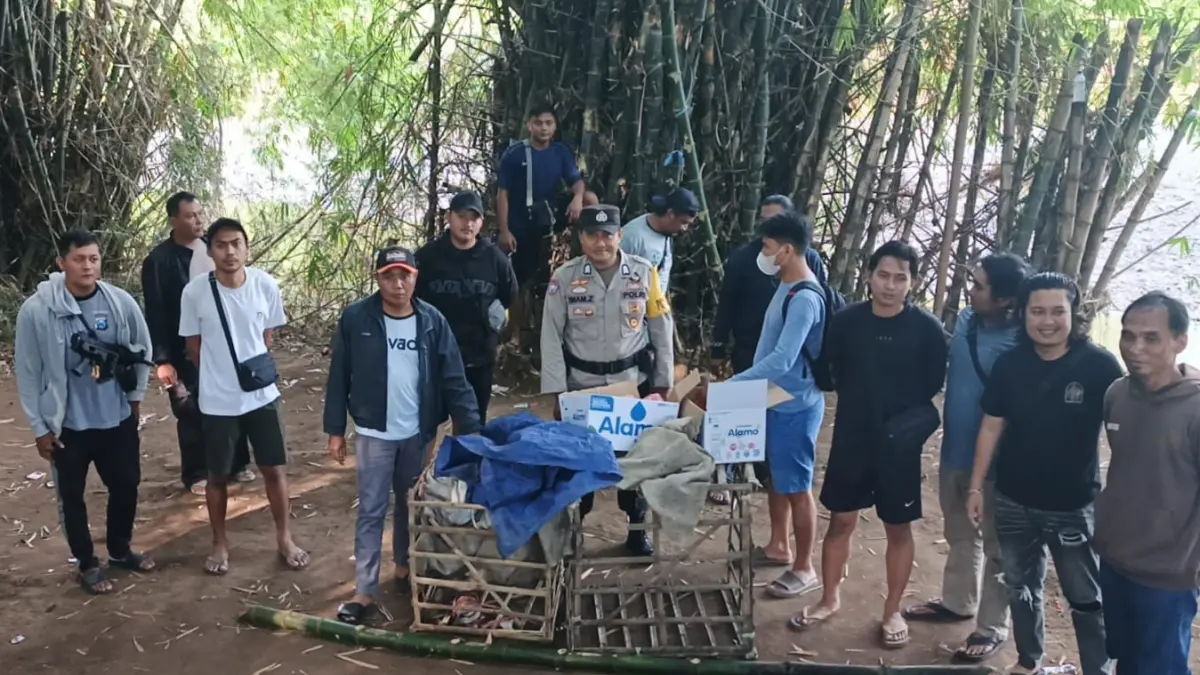 DIAMANKAN: Pemkab Probolinggo bersama Polres Probolinggo mendatangi lokasi sabung ayam di Desa Triwungan, Kecamatan Kotaanyar. (ISTIMEWA)