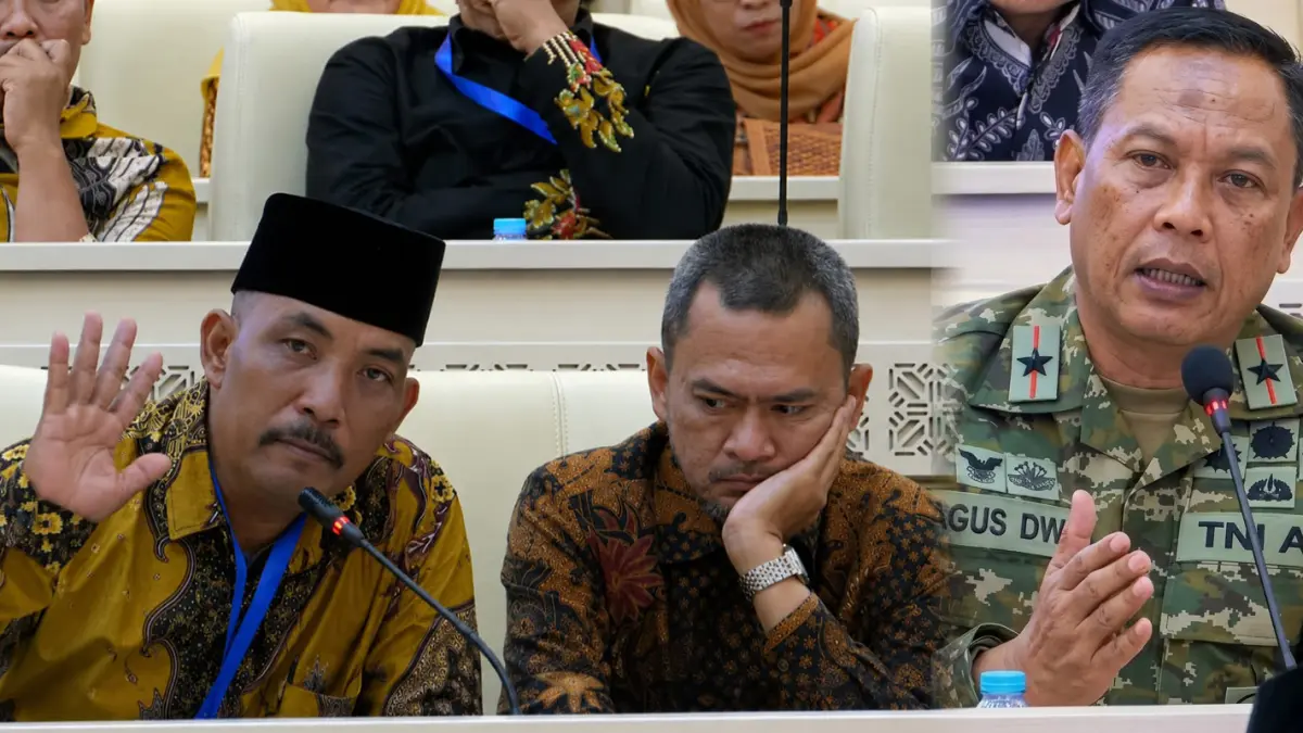 CARI SOLUSI: Lasminto (pakai peci), salah satu perwakilan warga Nguling-Lekok saat rapat dengar pendapat umum. Inset, Dankolatmar Brigjen TNI (Mar) Agus Dwi Laksana Putra (kanan).  