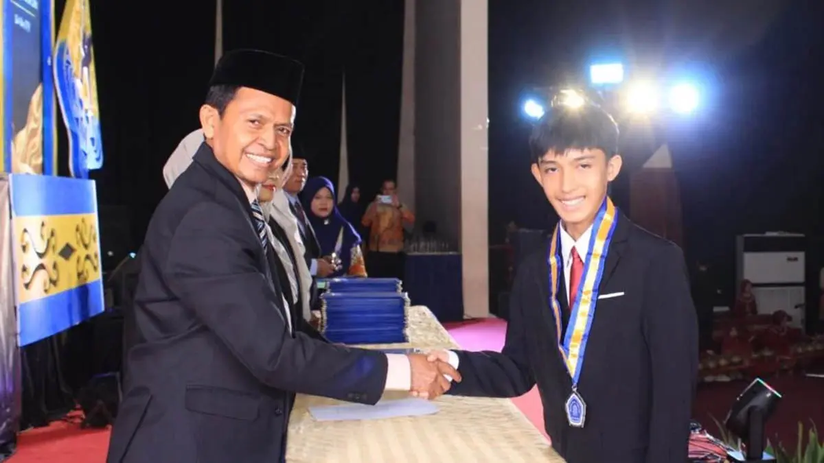 10 TERBAIK: Jibril Athar Rajendra, putra dari Wali Kota Mas Adi, meraih predikat Best Ten terbaik. (Istimewa)