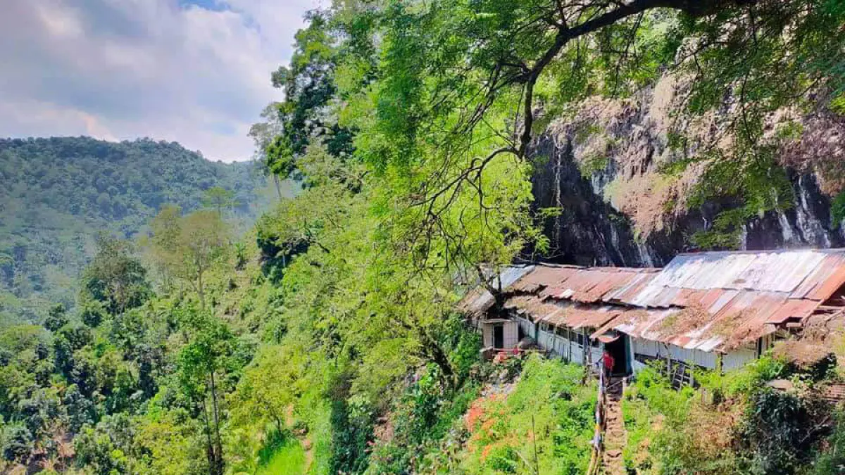 EKSOTIS: Permukiman warga Bukit Sekarsari didusun sekarsari menjadi daya tarik wisata di Desa Kedungsumur. (Foto: Didik Purwanto/Jawa Pos Radar Bromo)