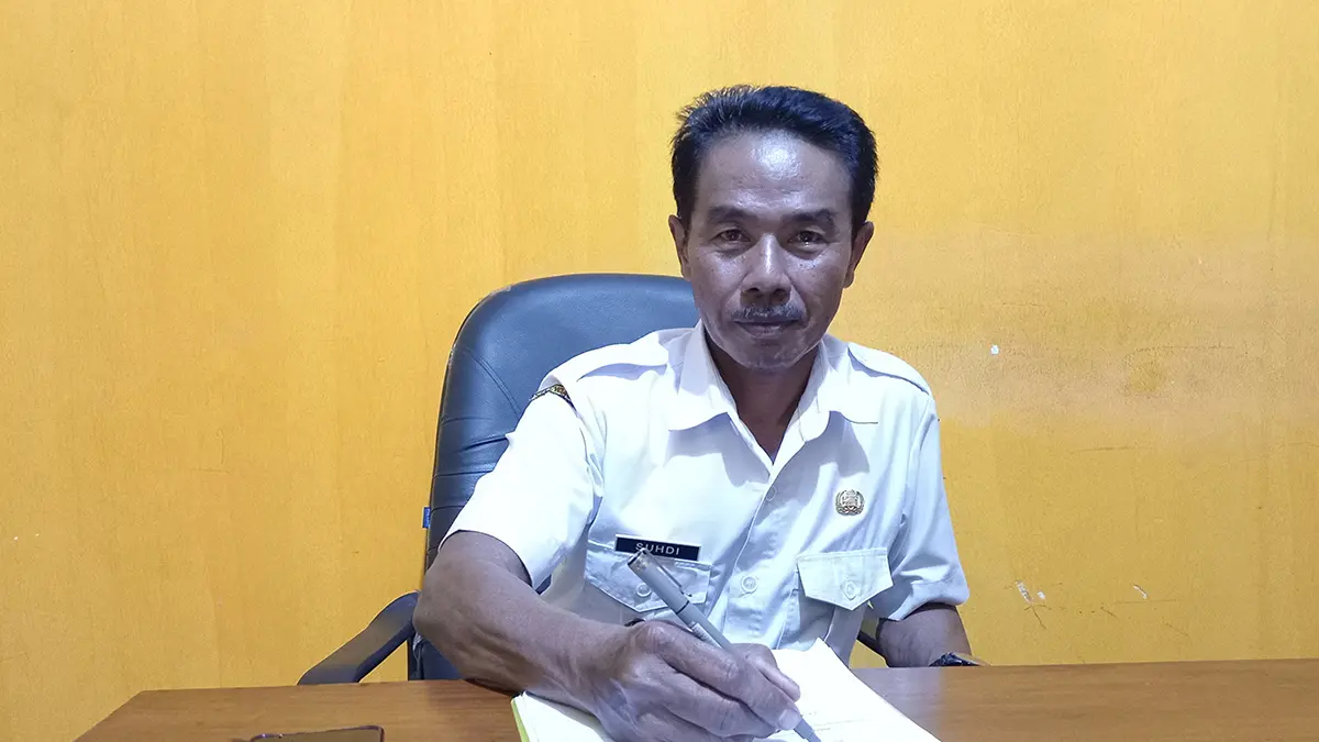 PROMOSI DESA: Kepala Desa Gunggungan Kidul Suhdi siap mempromosikan potensi unggulan desa.