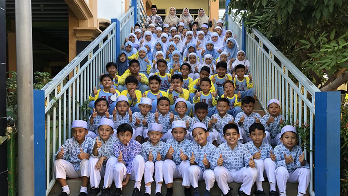 1.	MEMBANGGAKAN: Sebanyak 87 siswa-siswi yang lolos ke babak semifinal Kompetisi Sains Nalaria Realistik (KSNR) 7 ke tingkat Jawa Timur pada bulan September 2025 yang lalu.