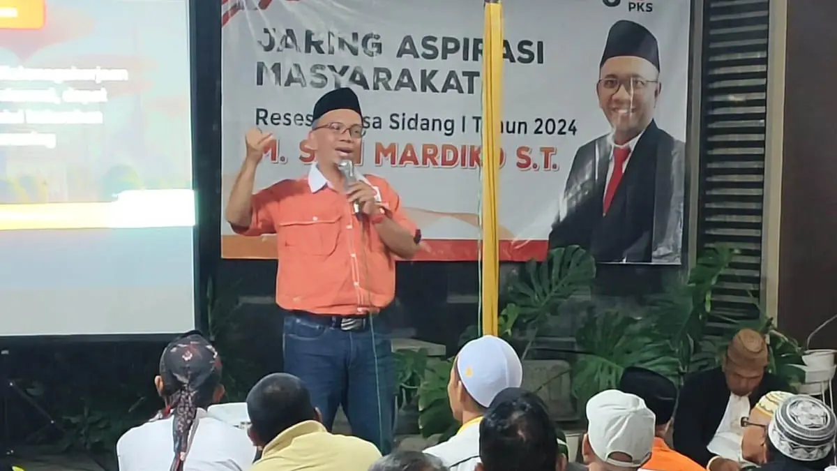 JALUR POLITIK: Suci Mardiko memperjuangkan aspirasi. Dia sangat dekat dengan masyarakat.