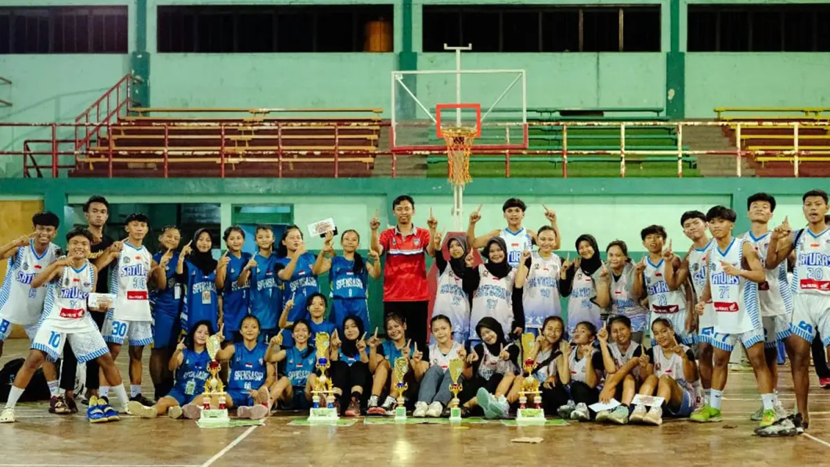 JUARA: Ekstrakurikuler Basket menjadi salah satu kegiatan nonakademik di SMPN 1 Sumberasih yang memberikan kontribusi prestasi bagi sekolah.
